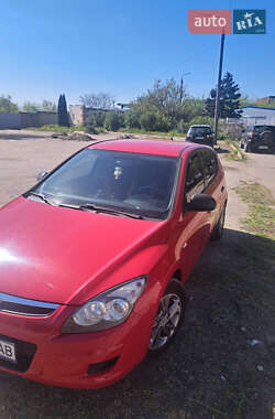 Хетчбек Hyundai i30 2009 в 