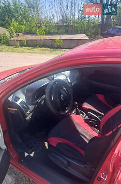 Хетчбек Hyundai i30 2009 в 