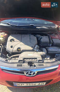 Хетчбек Hyundai i30 2009 в 