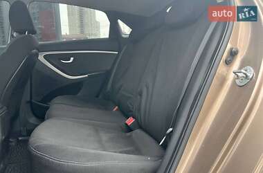 Хетчбек Hyundai i30 2012 в 