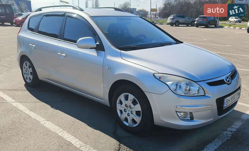 Универсал Hyundai i30 2008 в 