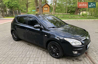 Хэтчбек Hyundai i30 2007 в 
