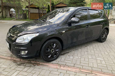 Хэтчбек Hyundai i30 2007 в 