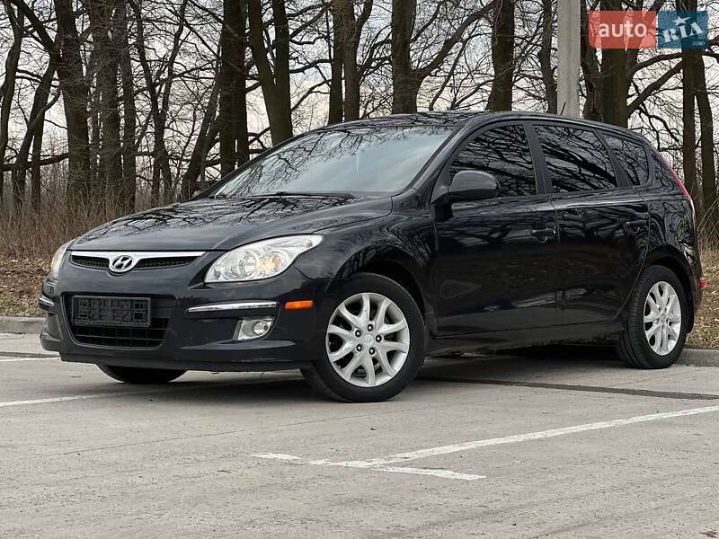 Универсал Hyundai i30 2009 в 