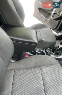 Хэтчбек Hyundai i30 2011 в 