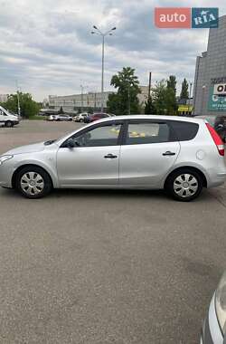 Универсал Hyundai i30 2008 в 