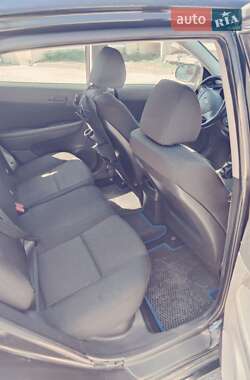 Хэтчбек Hyundai i30 2011 в 