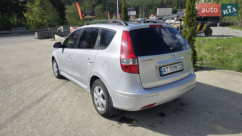 Універсал Hyundai i30 2012 в Яремчі
