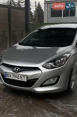 Универсал Hyundai i30 2013 в Хмельницком