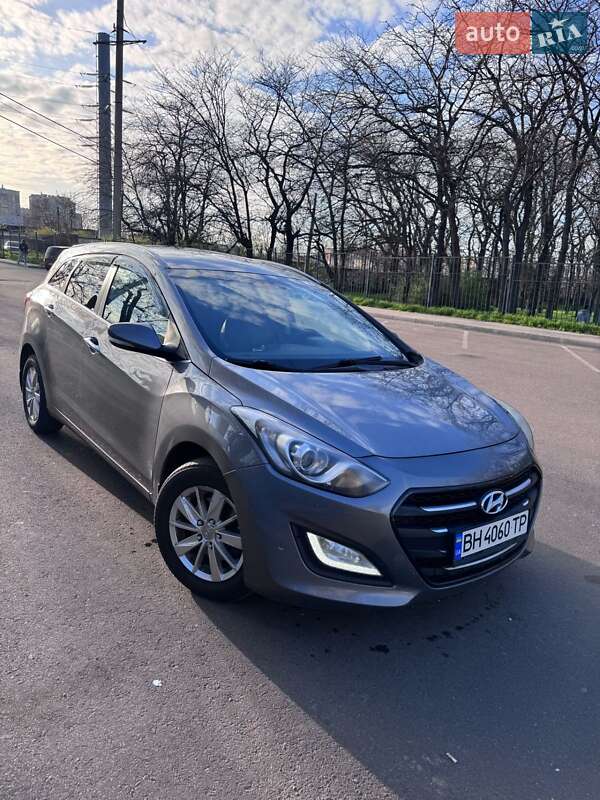 Универсал Hyundai i30 2012 в 