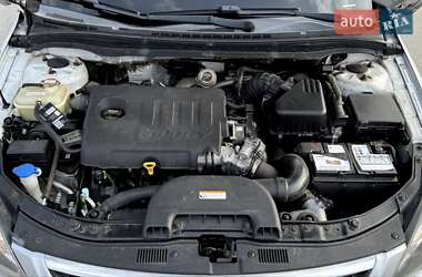 Универсал Hyundai i30 2010 в 