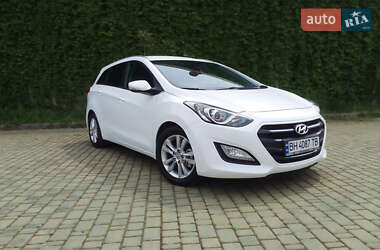 Универсал Hyundai i30 2015 в Одессе
