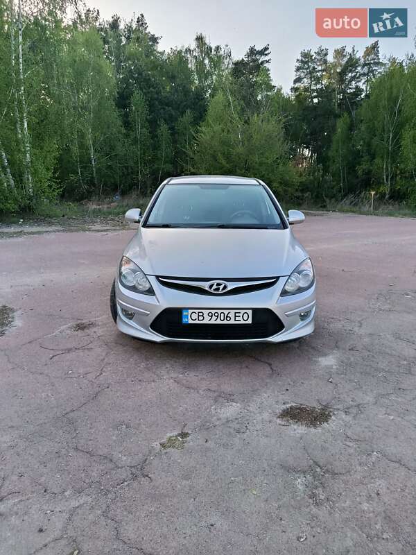 Hyundai i30 2011