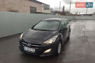 Универсал Hyundai i30 2017 в Тараще