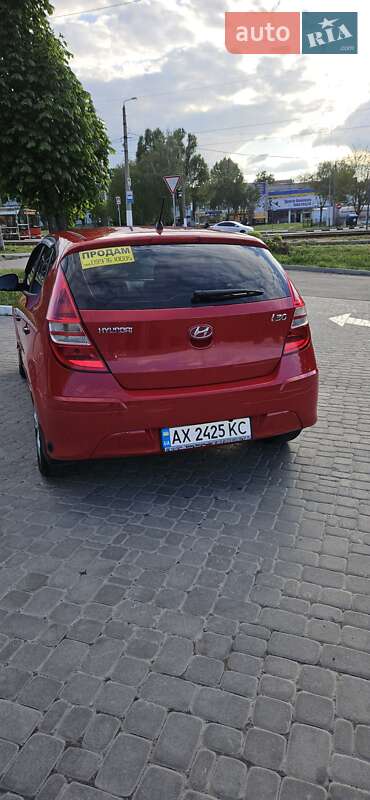 Хэтчбек Hyundai i30 2010 в Харькове