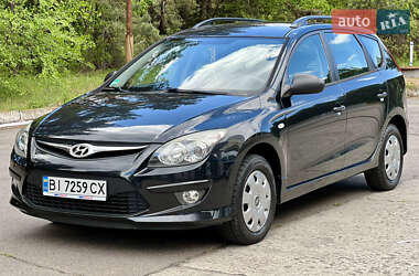 Универсал Hyundai i30 2010 в 