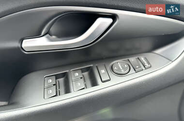 Фастбек Hyundai i30 2019 в 
