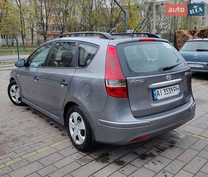 Универсал Hyundai i30 2012 в Белой Церкви