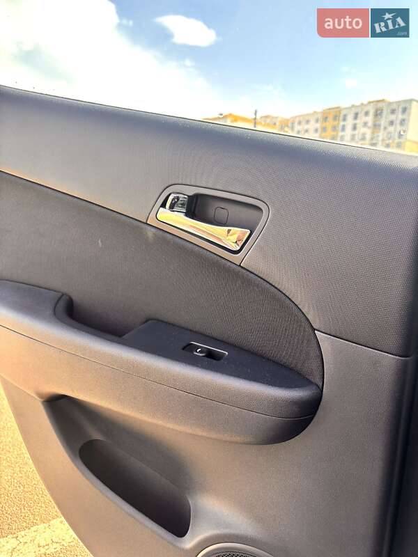 Хетчбек Hyundai i30 2012 в Рівному