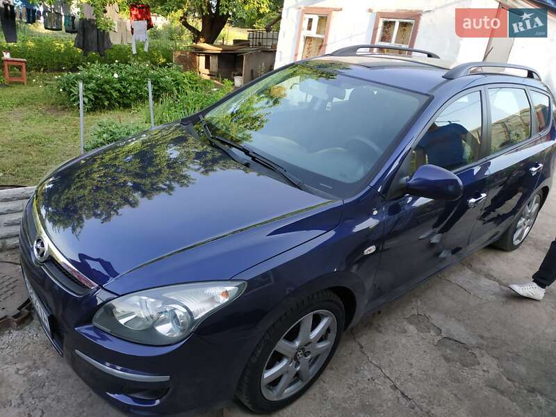 Універсал Hyundai i30 2009 в Дніпрі
