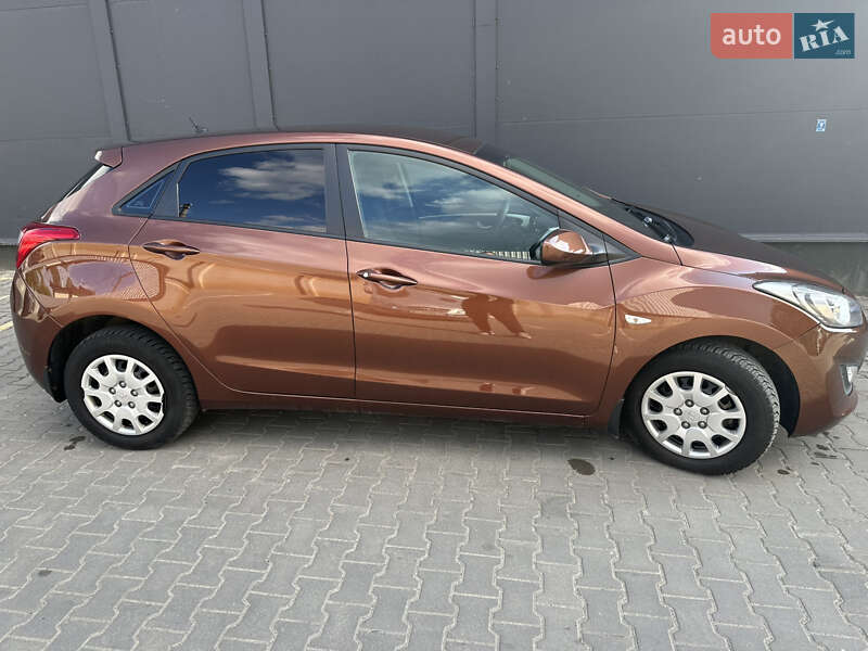 Хетчбек Hyundai i30 2013 в Хмельницькому