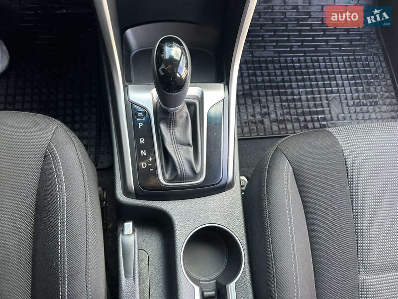 Хетчбек Hyundai i30 2013 в Хмельницькому