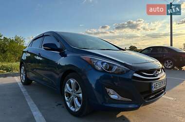 Хэтчбек Hyundai i30 2014 в Синельниково