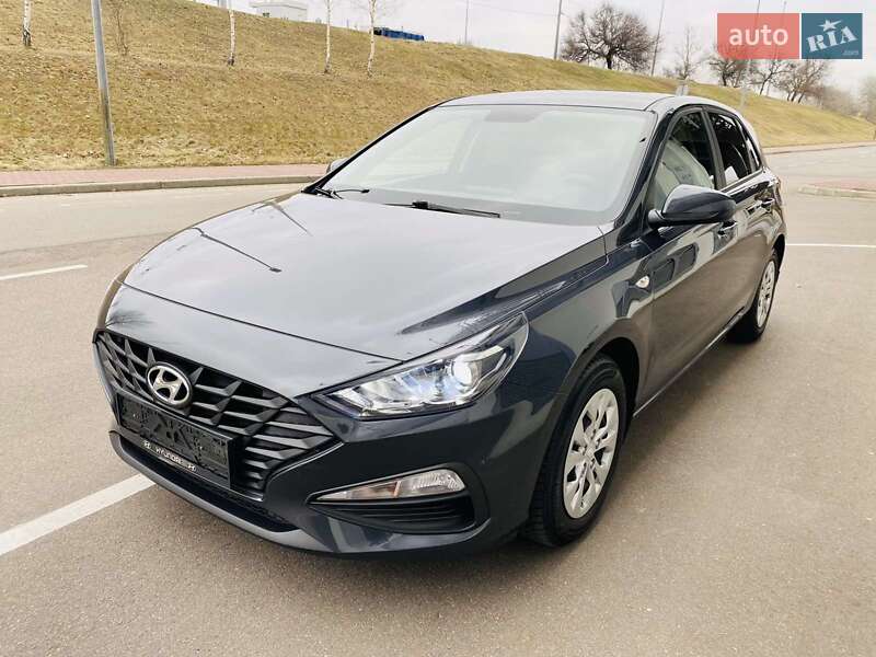 Hyundai i30 2021