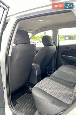 Хэтчбек Hyundai i30 2009 в 