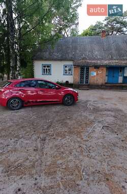 Хэтчбек Hyundai i30 2013 в 