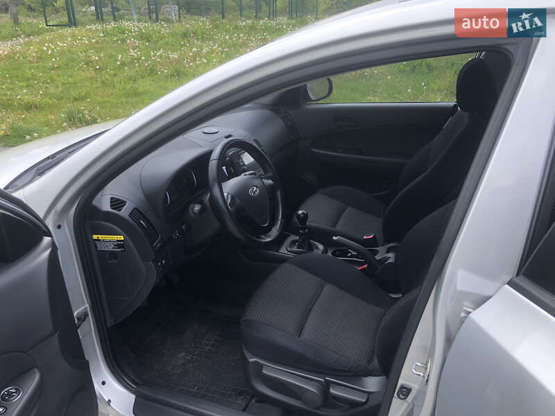 Универсал Hyundai i30 2009 в Киеве