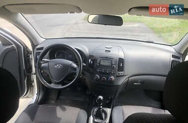 Универсал Hyundai i30 2009 в Киеве