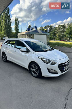 Универсал Hyundai i30 2015 в Запорожье