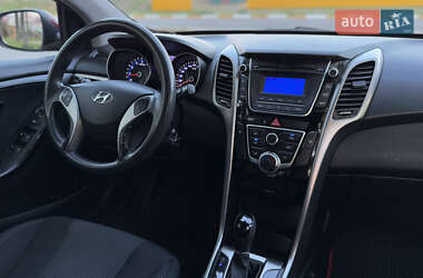 Хэтчбек Hyundai i30 2013 в 