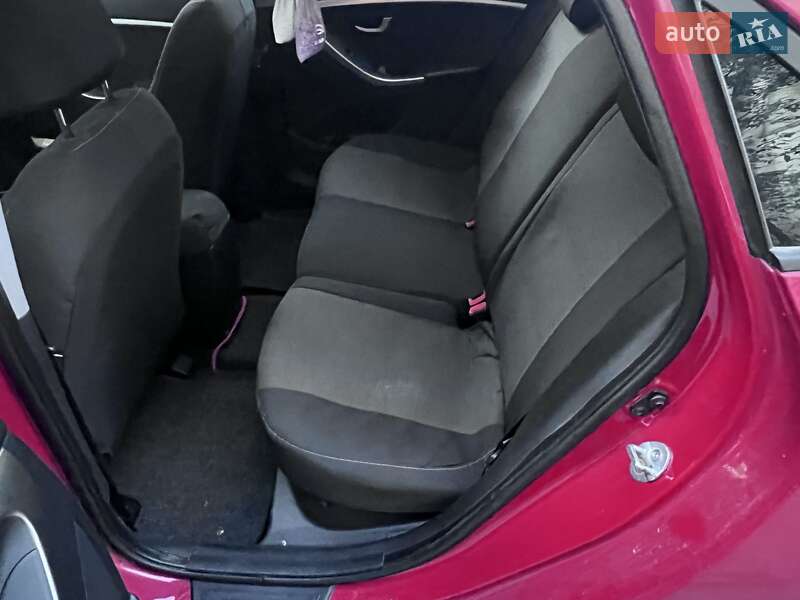 Хетчбек Hyundai i30 2013 в Києві
