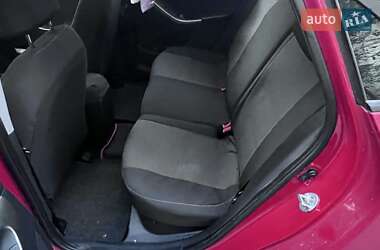 Хетчбек Hyundai i30 2013 в 