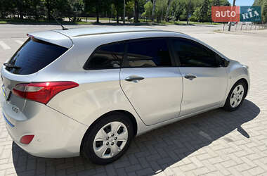 Универсал Hyundai i30 2013 в 