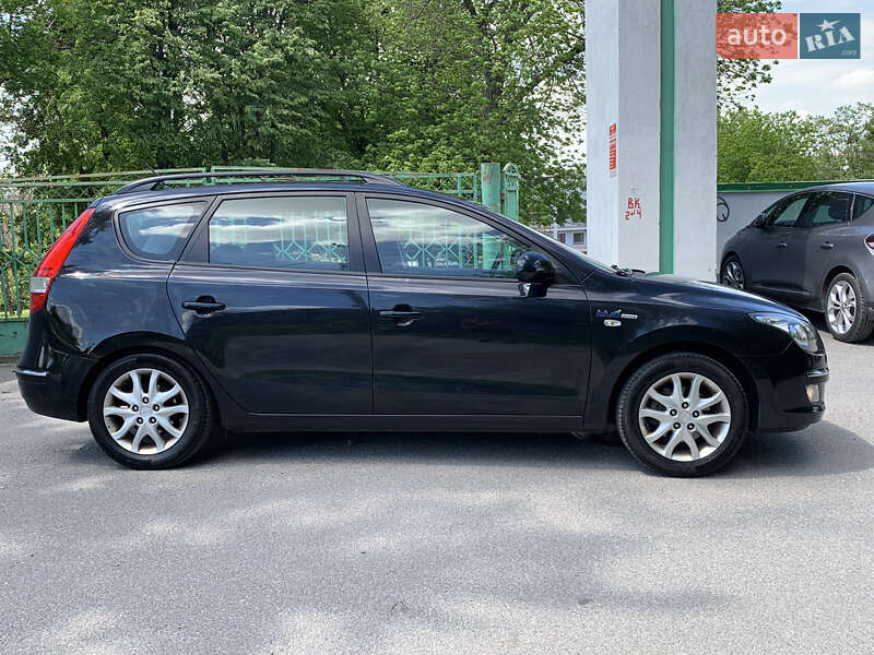 Универсал Hyundai i30 2009 в Виннице
