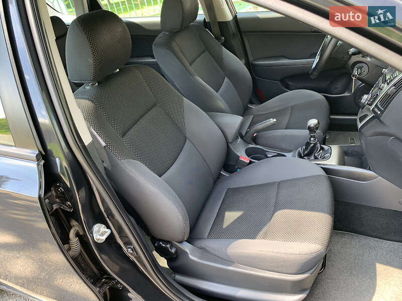 Универсал Hyundai i30 2009 в Виннице