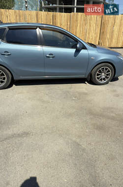 Хэтчбек Hyundai i30 2008 в 