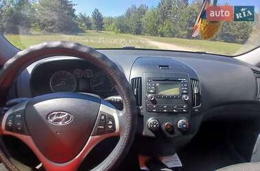 Хетчбек Hyundai i30 2008 в 