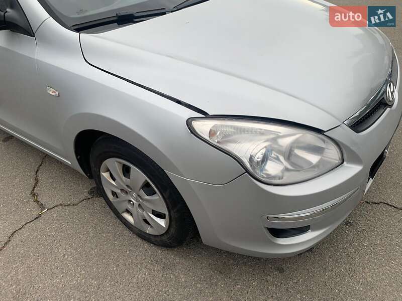 Універсал Hyundai i30 2008 в Києві