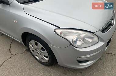 Универсал Hyundai i30 2008 в 