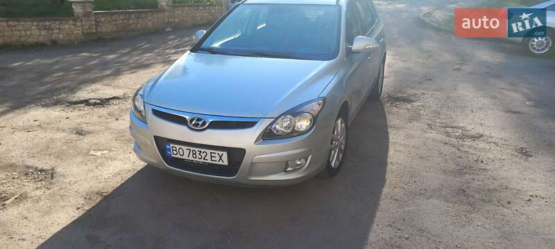 Универсал Hyundai i30 2008 в Тернополе