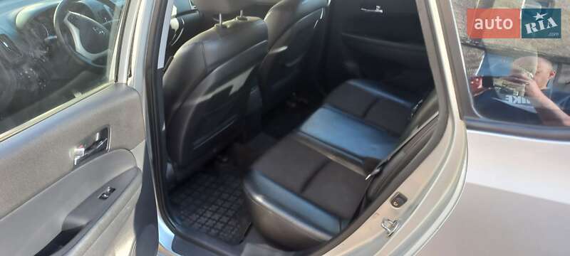 Универсал Hyundai i30 2008 в Тернополе