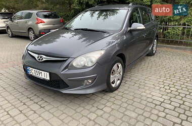 Универсал Hyundai i30 2011 в Львове