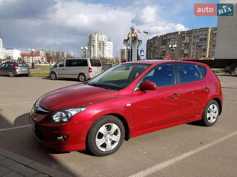Hyundai i30 2011