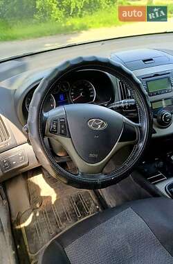 Хэтчбек Hyundai i30 2008 в Полтаве