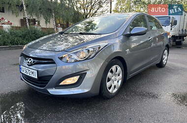 Хэтчбек Hyundai i30 2012 в Смеле