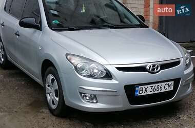 Универсал Hyundai i30 2010 в Хмельницком